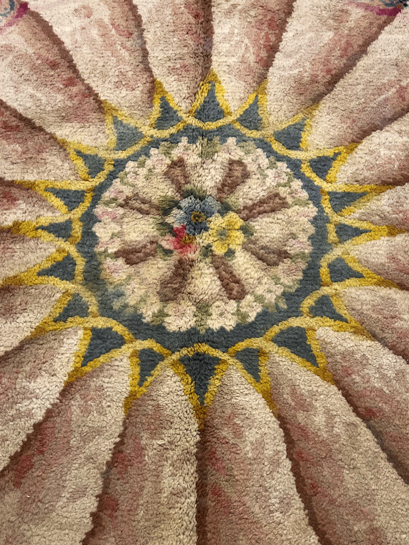 Alfombra SH1205, imagen de su historia y procedencia