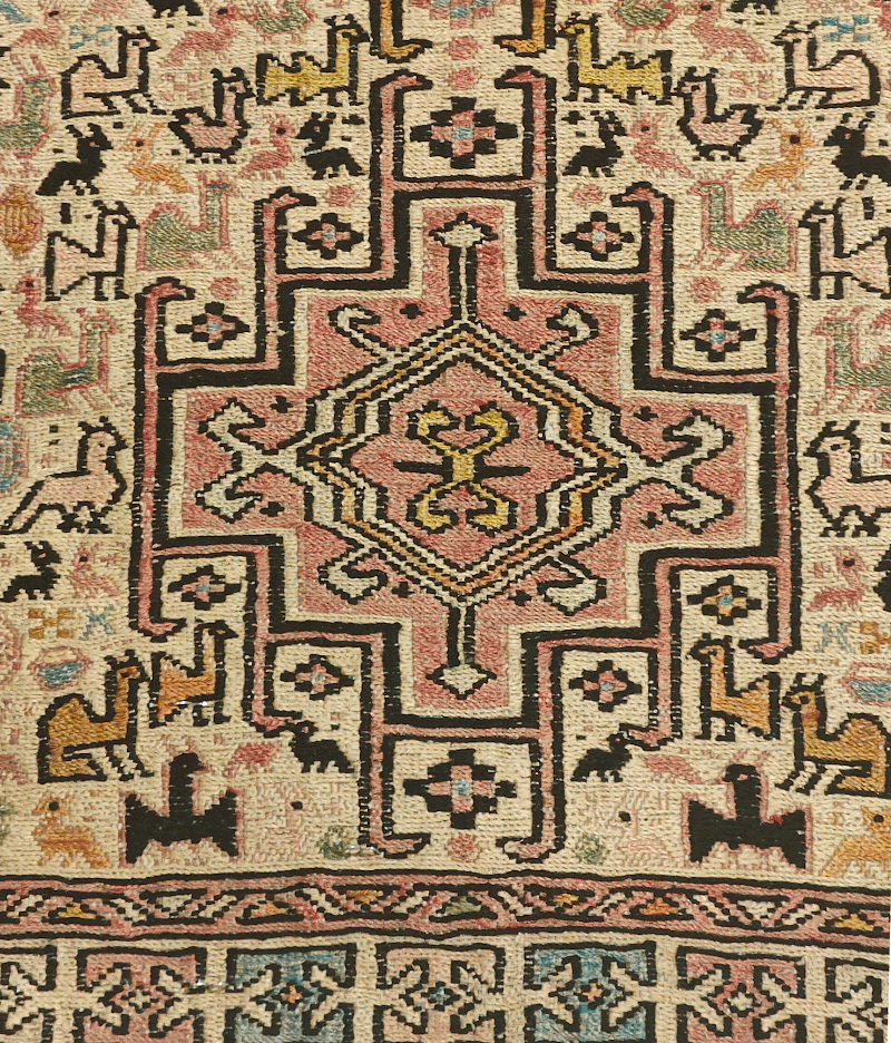 Alfombra SH1359, imagen de su historia y procedencia