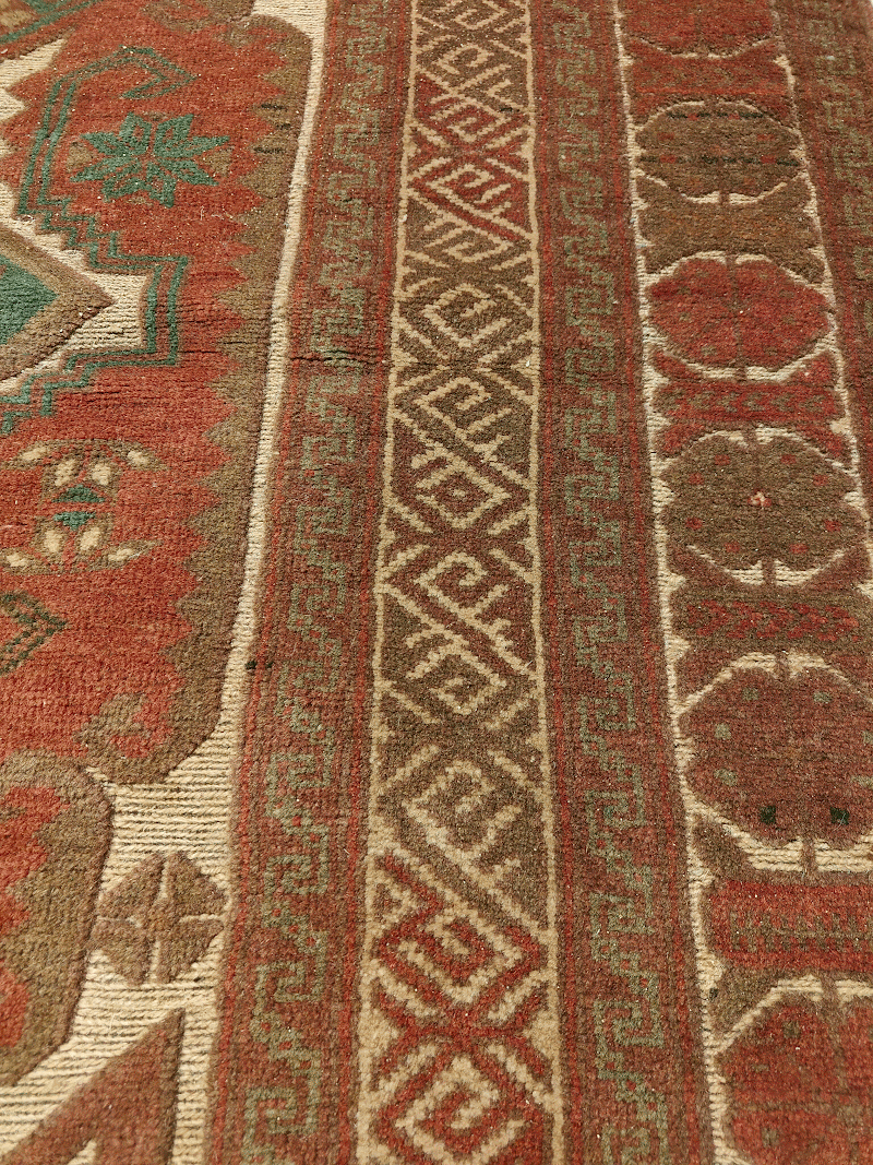 Alfombra SH1434, imagen de su historia y procedencia