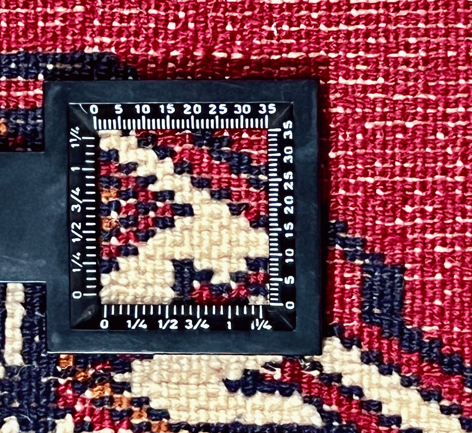 Alfombra FK0880, imagen de su historia y procedencia
