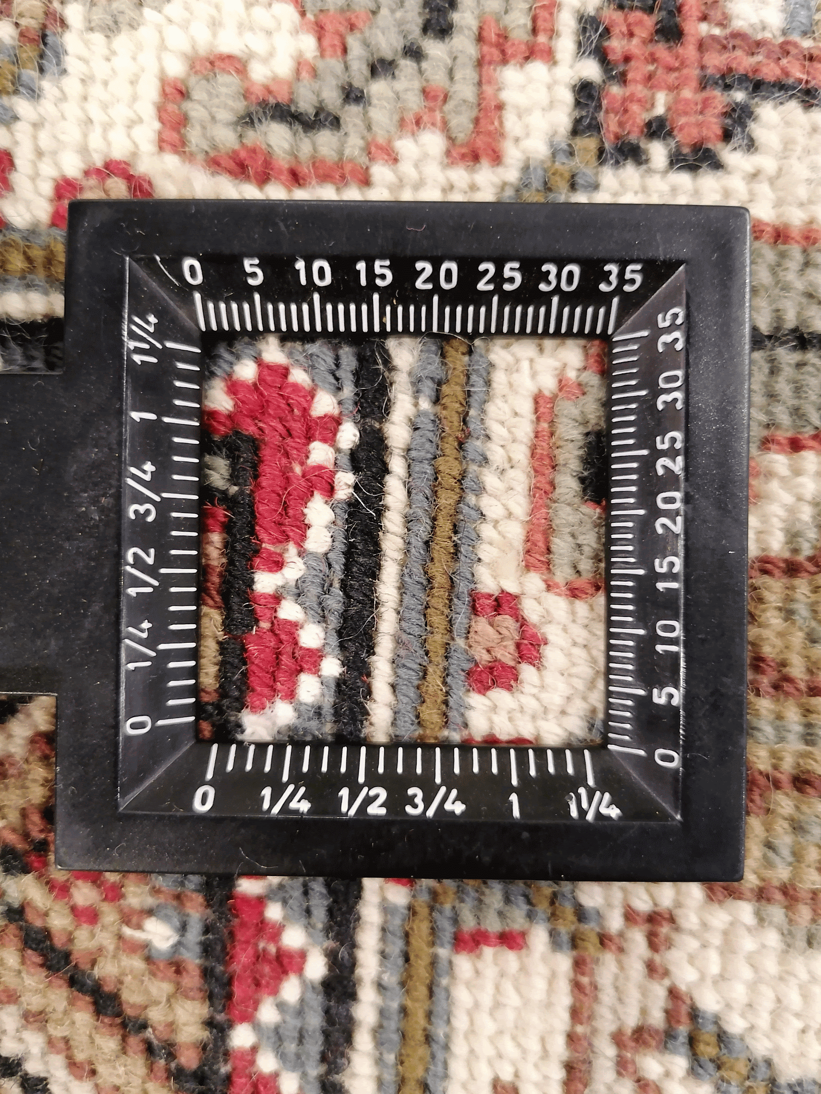 Alfombra IK0655, imagen de su historia y procedencia